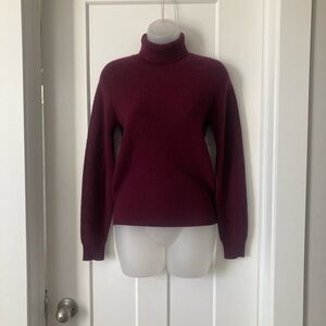 Cashmere Turtleneck 🧶 Sweater,Burgundy , size-XS, from pet and smoke free house